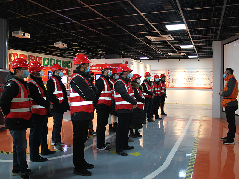 �T���L��